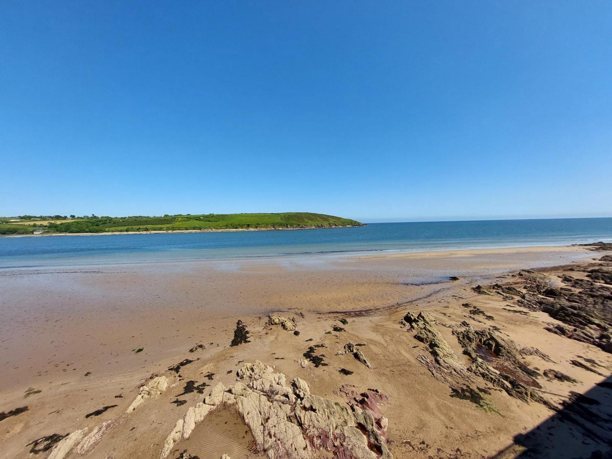 Sea Whispers - My Charming Costal Retreat In Youghal Εξωτερικό φωτογραφία