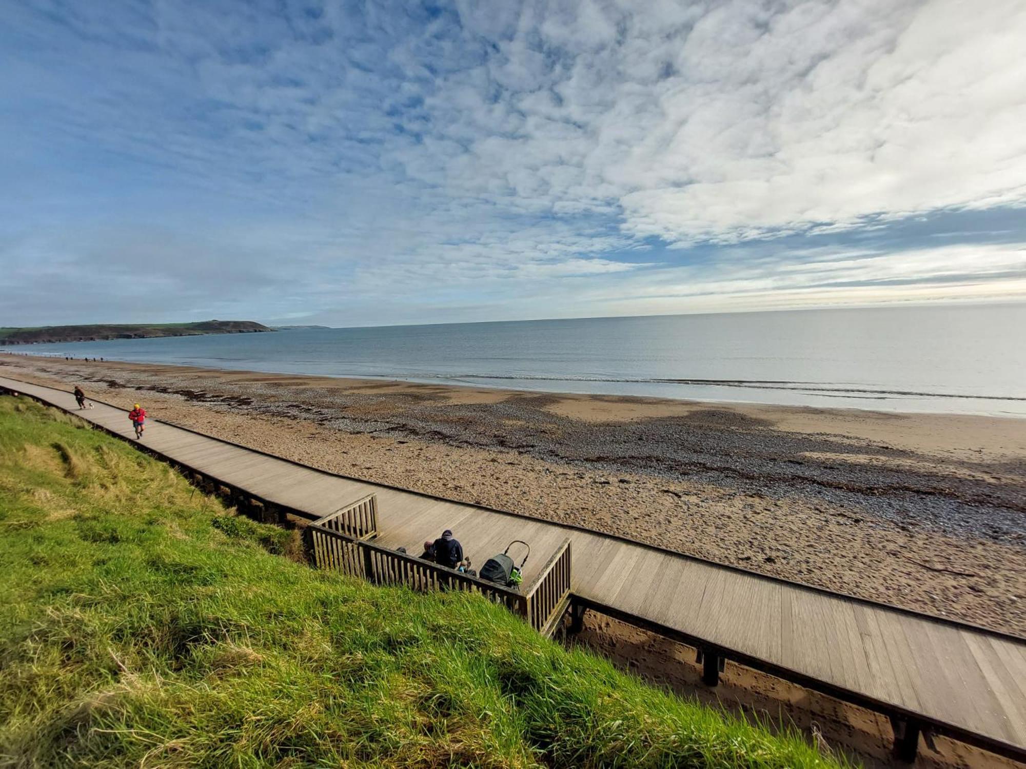 Sea Whispers - My Charming Costal Retreat In Youghal Εξωτερικό φωτογραφία