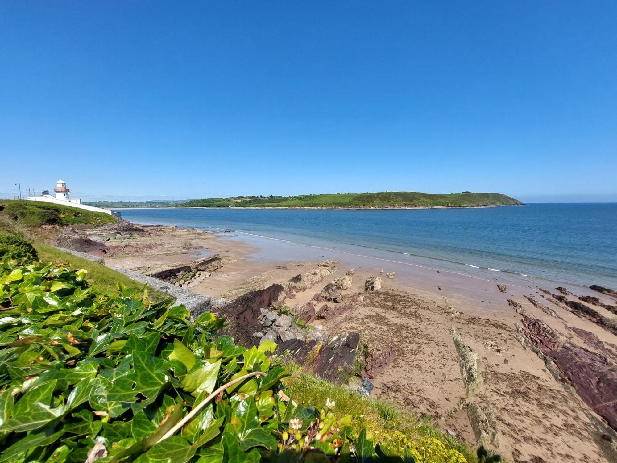 Sea Whispers - My Charming Costal Retreat In Youghal Εξωτερικό φωτογραφία