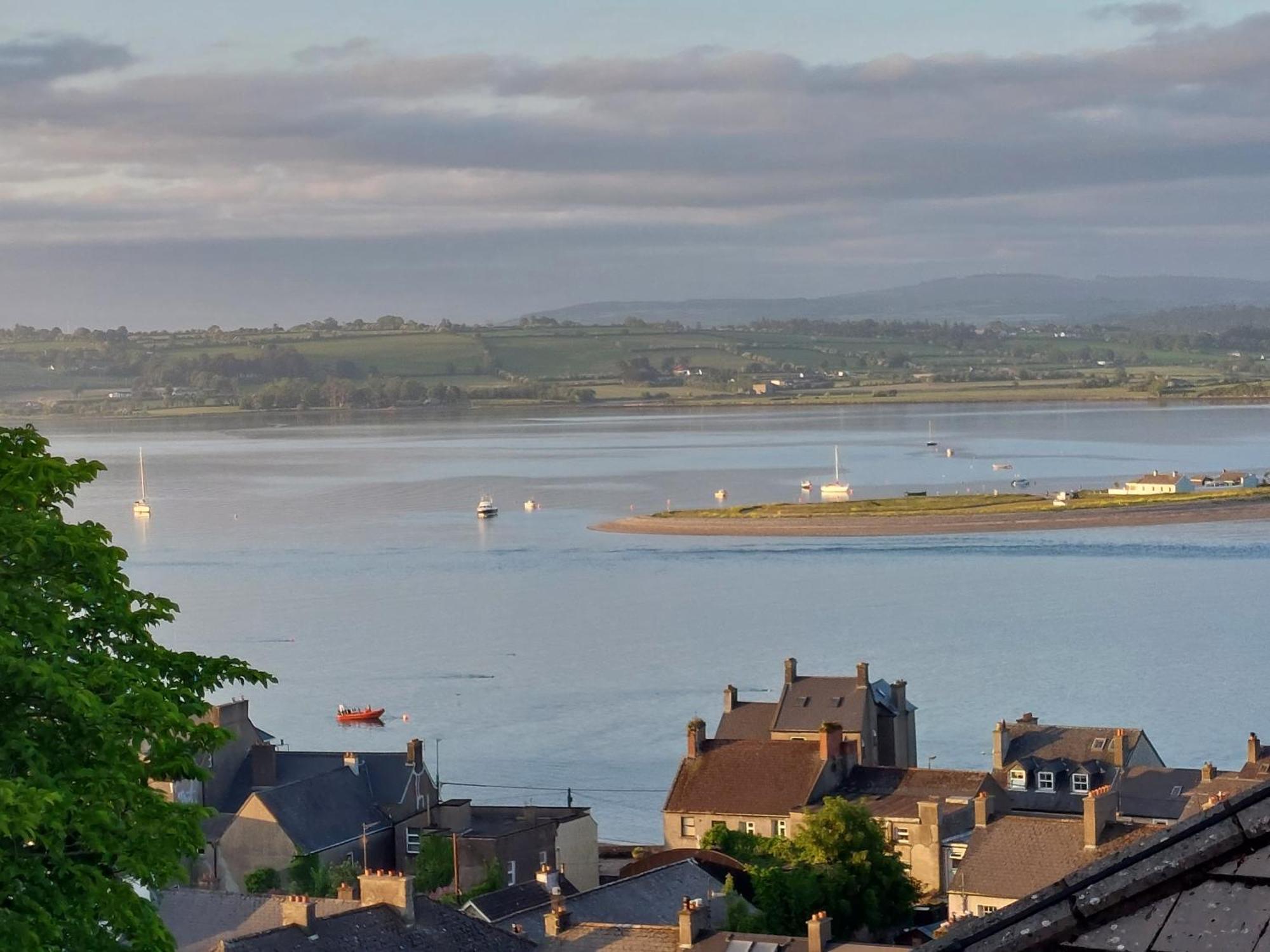 Sea Whispers - My Charming Costal Retreat In Youghal Εξωτερικό φωτογραφία