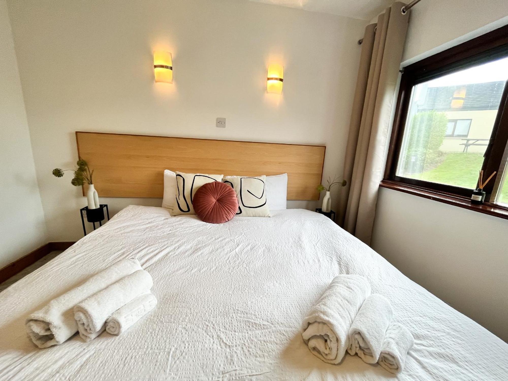 Sea Whispers - My Charming Costal Retreat In Youghal Εξωτερικό φωτογραφία