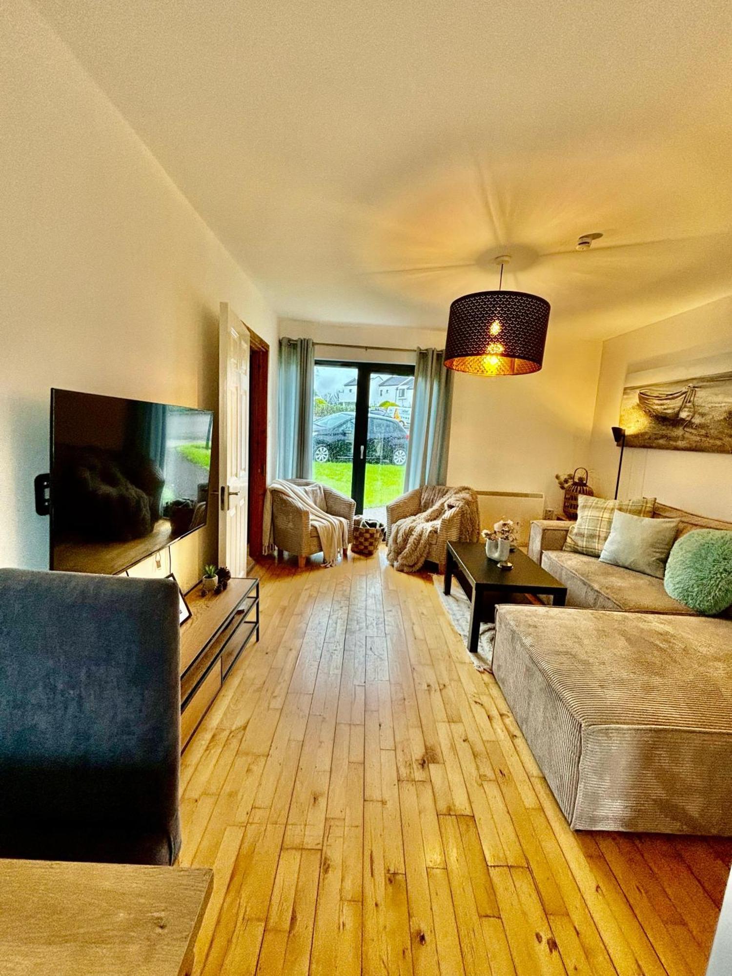 Sea Whispers - My Charming Costal Retreat In Youghal Εξωτερικό φωτογραφία